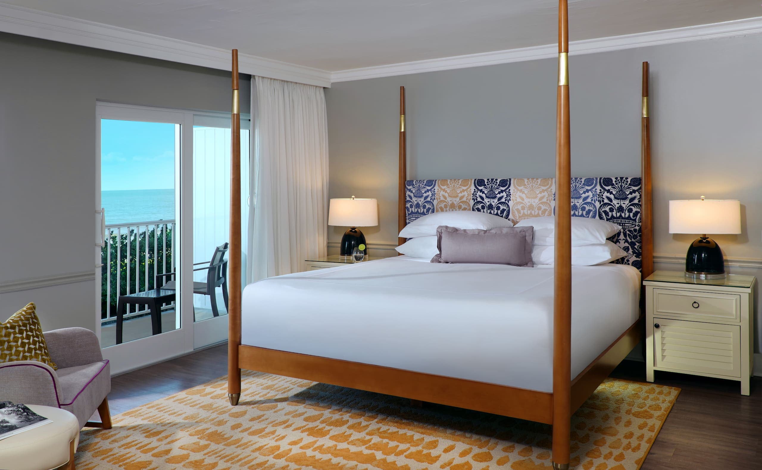 ADA room with king bed and access to a balcony