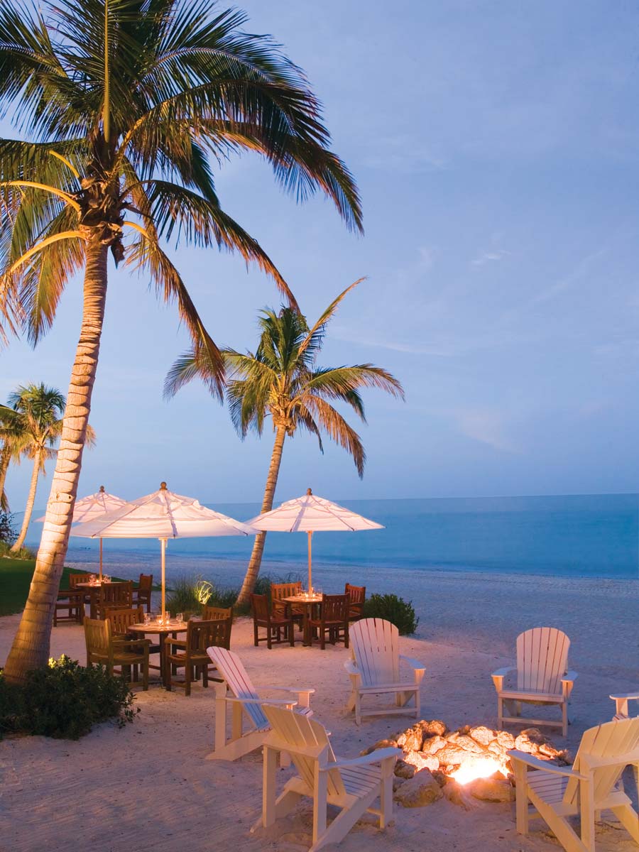 Elements Bar Naples Beach Restaurant Laplaya Beach Golf